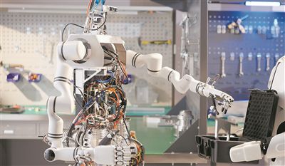 人形机器人 用高精尖技术塑造人类的新伙伴